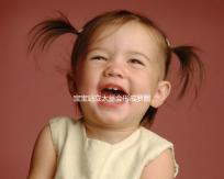 寶寶站立太早會形成羅圈腿，4大矯正方法簡單易學(xué)