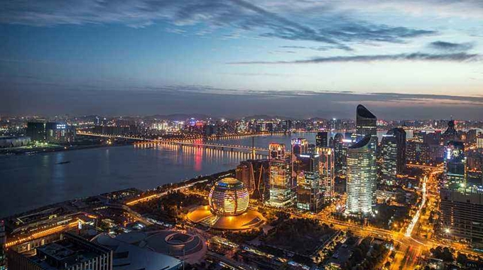 新葡京平臺微電子榮獲“十大中國IC設計公司”獎